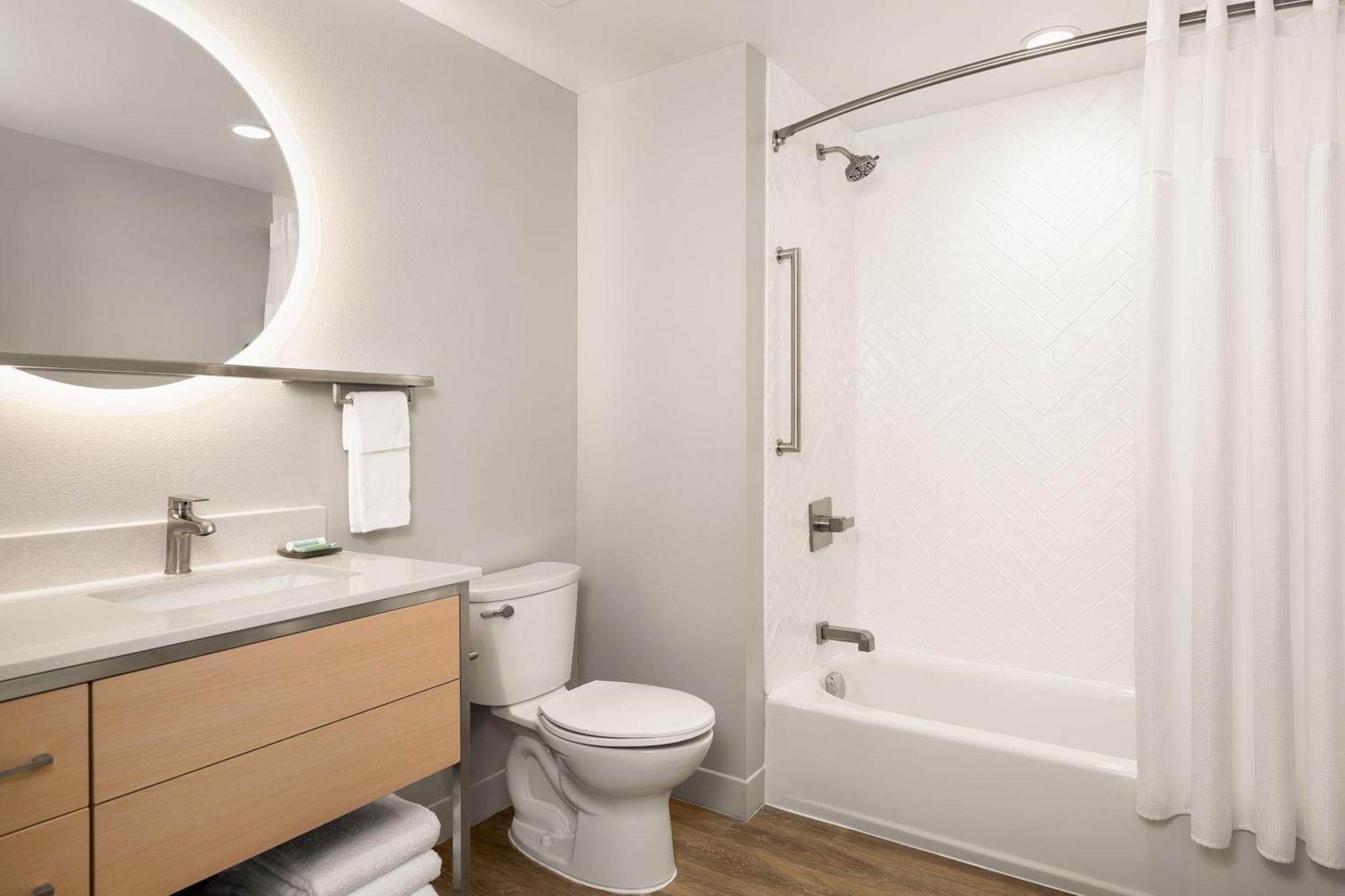 Towneplace Suites By Marriott Iron Mountain Esterno foto