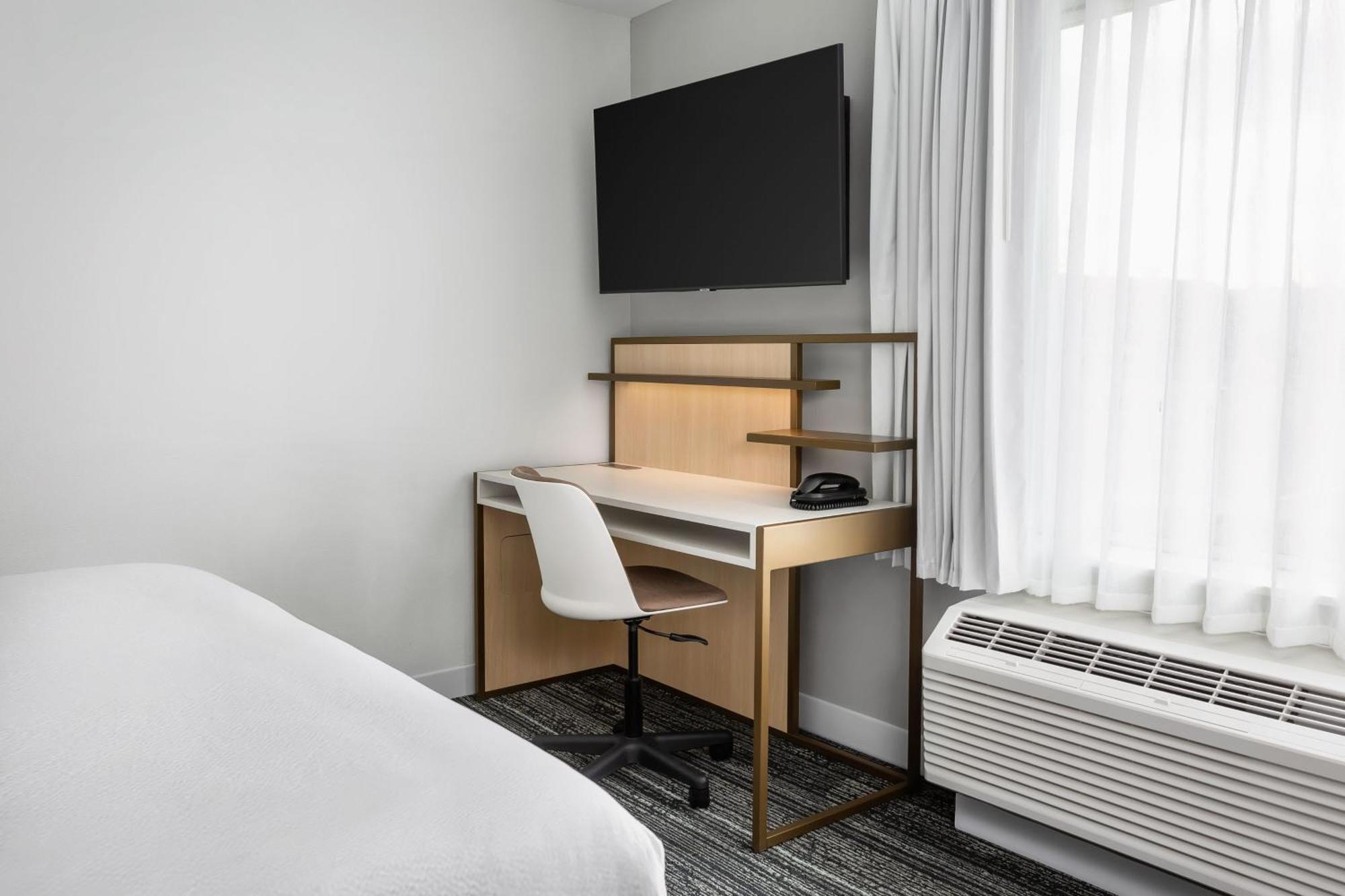 Towneplace Suites By Marriott Iron Mountain Esterno foto