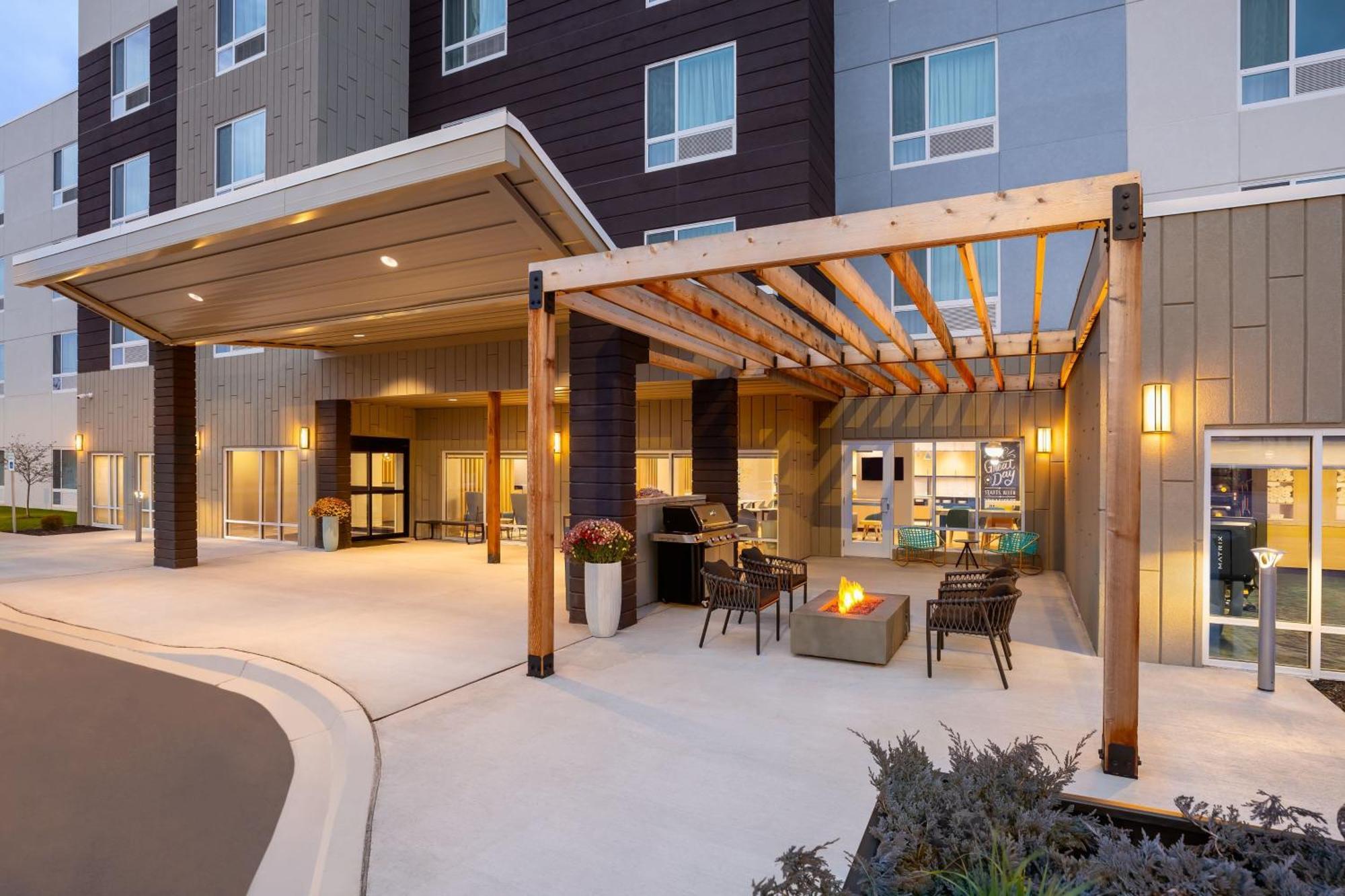 Towneplace Suites By Marriott Iron Mountain Esterno foto