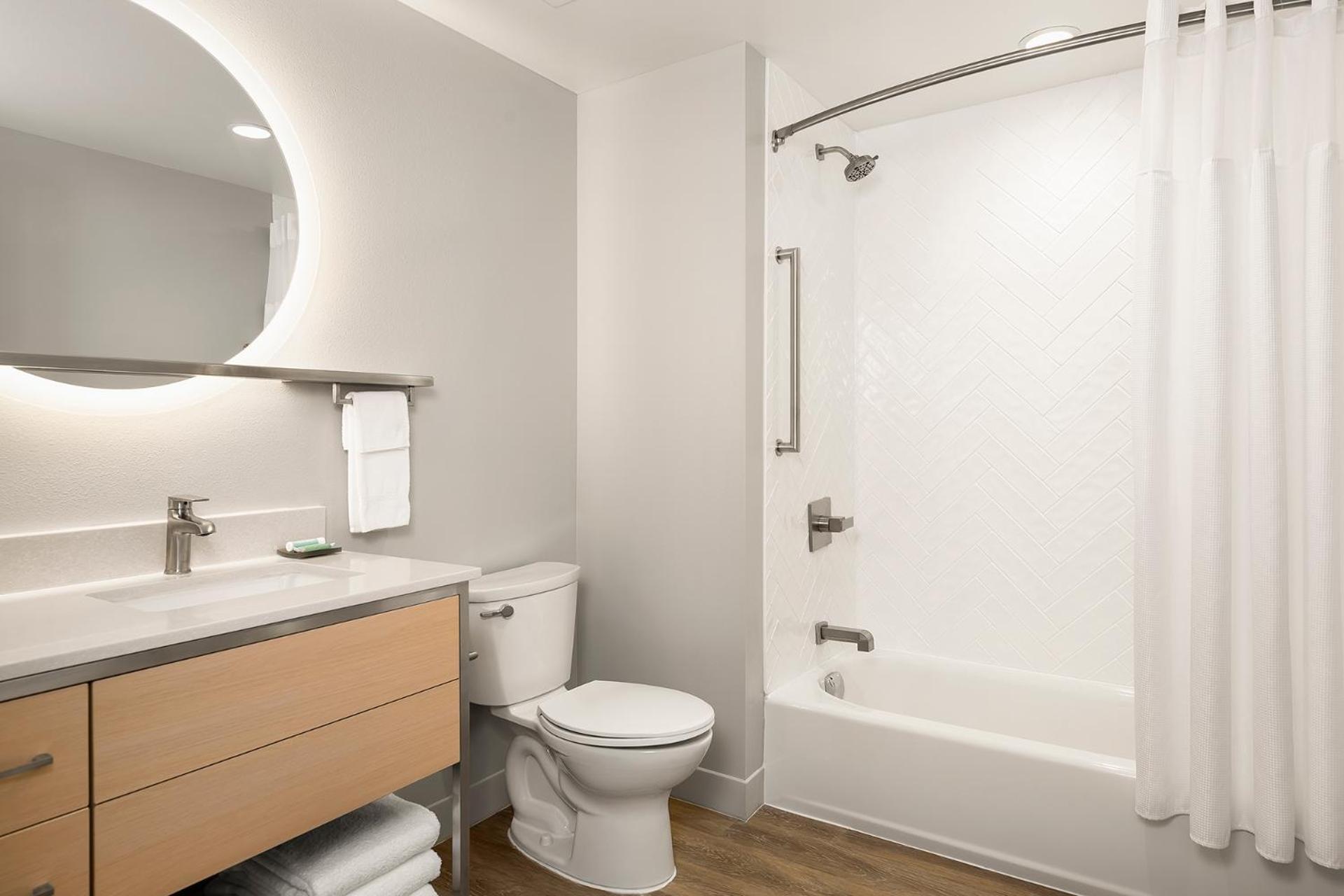 Towneplace Suites By Marriott Iron Mountain Esterno foto